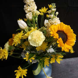 LOVE YELLOW