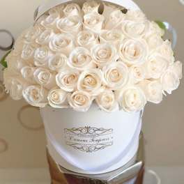 The Ritz Signature Flower Box