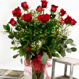 Classic Rose Arrangement RA12