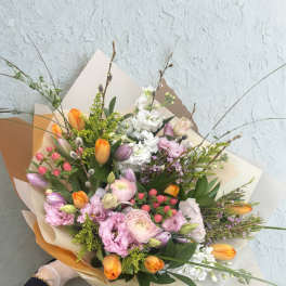 Spring break bouquet- tulips, rununculus,Lisiantus ,bear grass