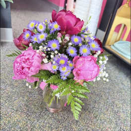 1/2 Dozen Peonies