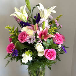 . Lily & Rose Delight