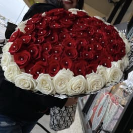 101 Rosa Bouquet
