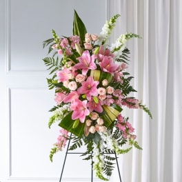 Elegance Embrace Standing Spray