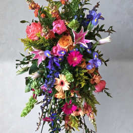 Joyous Garden Easel Spray