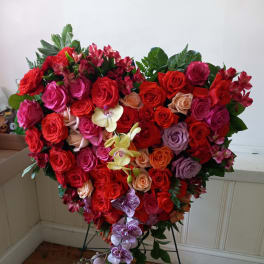 "Bleeding heart" standing spray