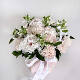 Gentle Carnation Bliss Vase