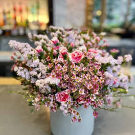 Pastel Roses Delight Vase