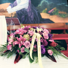 Precious casket spray