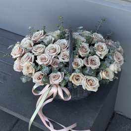 perfect composition of coffee roses