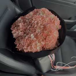Bouquet of peach hydrangeas.