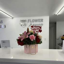 Pink Purse Arrangement