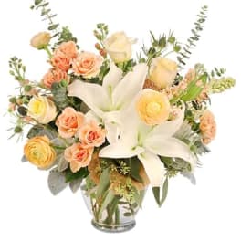 PLAYFUL PEACH FLOWER DESIGN