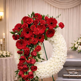 Lulas Graceful Tribut Wreath