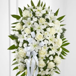 Exquisite tribute Spray