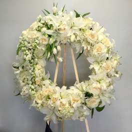 Starry Eyed Wreath