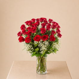 Grandeur Long Stem Rose Arrangement