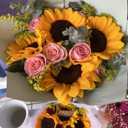 Sunflower & Pink Rose Bouquet