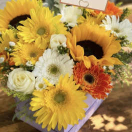 Sunny "Best Wishes" Box