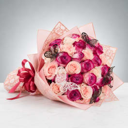 Butterfly Romance Rose Bouquet™