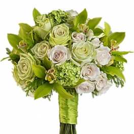 Green and white rose bouquet with hydrangea and orchids