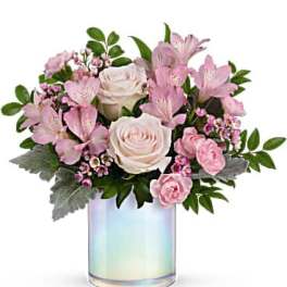 Teleflora's Pretty As A Pearl Bouquet