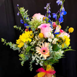 Designer's Choice of Seasonal Flowers