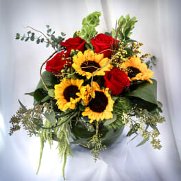 Rosas y Girasoles