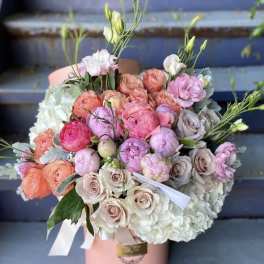 Queens Peony Crown - Simi Valley Florist