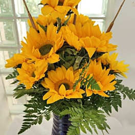 Smiling Sunflowers -- 10 stems of sunflowers