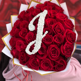 50 Rose Count With Babys Breath Initial