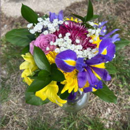 Northmont Yellow, Purple & Blue Handheld Bouquet
