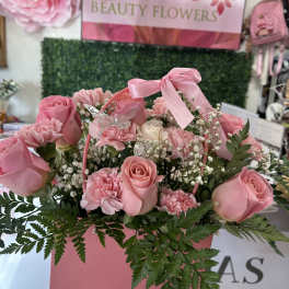 Soft Pink Luxury Basket