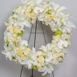 Graceful In White wreath