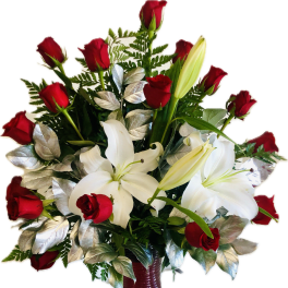 18 Red Roses w/ lily