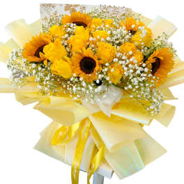 Bouquet of yellow roses and sunflowers with baby's breath