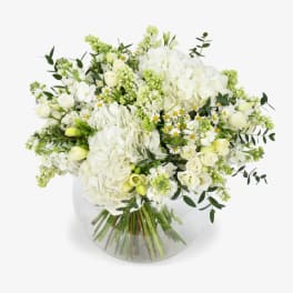 White treasure flower bouquet