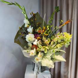 Seom Kkot Tropical Bouquet
