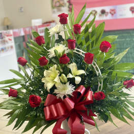 White and red standing basket