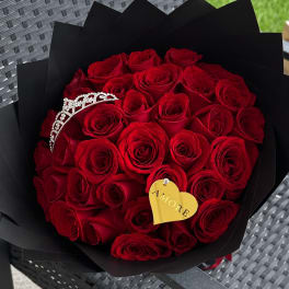 Luxury Red Roses Bouquet
