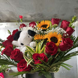 "Baby Snoopy" Flower Box