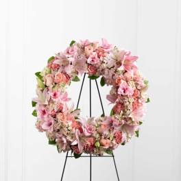 The FTD Loving Remembrance Wreath