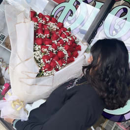 Layed Roses