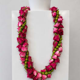 Rose and Berry Lei