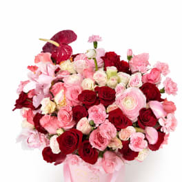 Amour Bloom Box