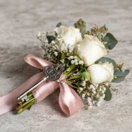 Dolly Boutonniere