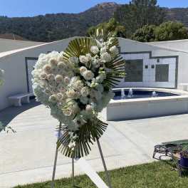 White Clouds - Santa Clarita Valley Florist