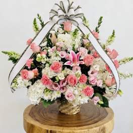 Sympathy basket 5