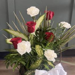 Elegant Garden Mix Basket