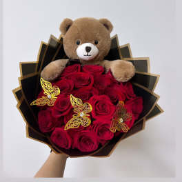 Bouquet with bear